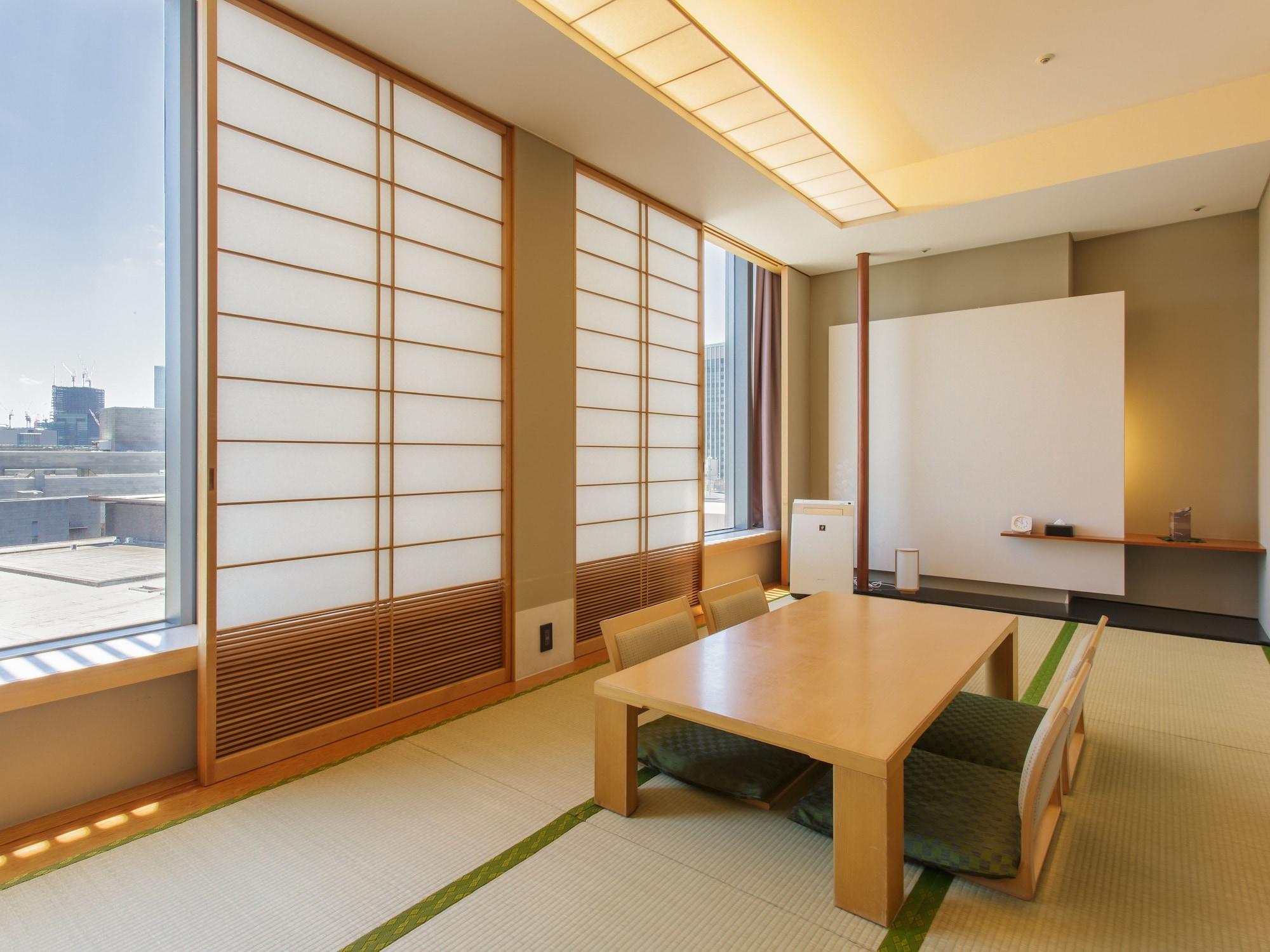Grand Arc Hanzomon Tokio