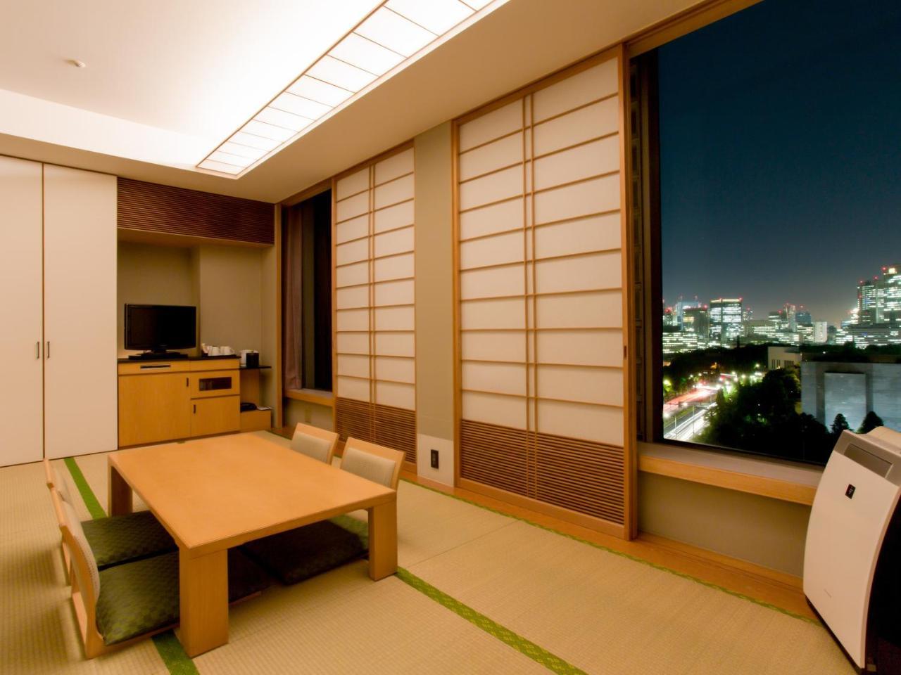 Grand Arc Hanzomon Tokio
